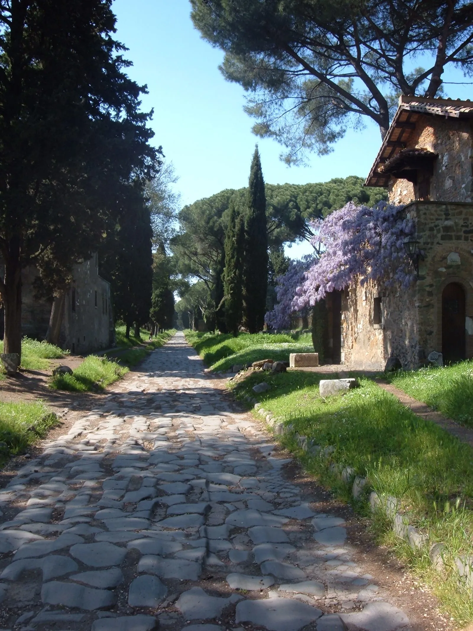Les pavés de la Voie Appienne, au sud de Rome