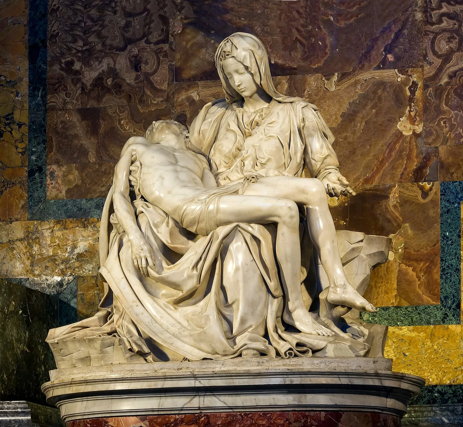 La Pietà de Michel-Ange dans la basilique Saint-Pierre